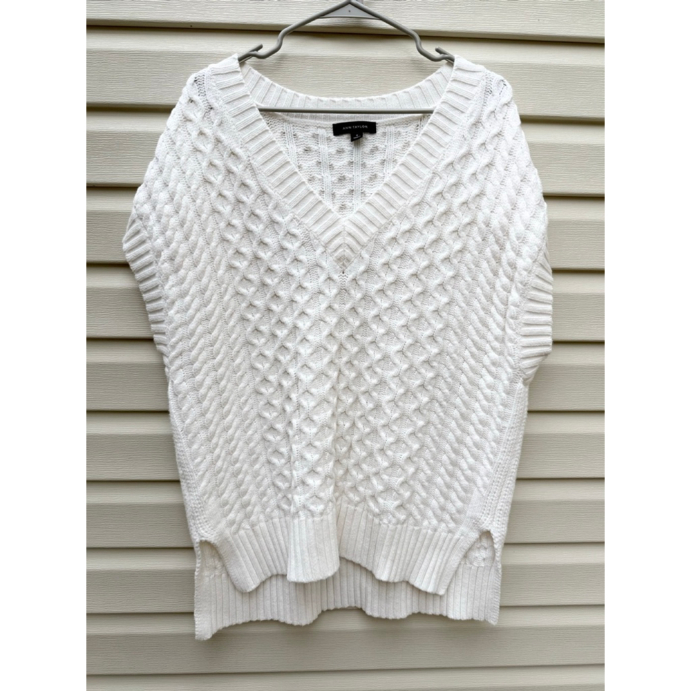 Ann Taylor Cream Cable-Knit V-Neck Sweater Vest